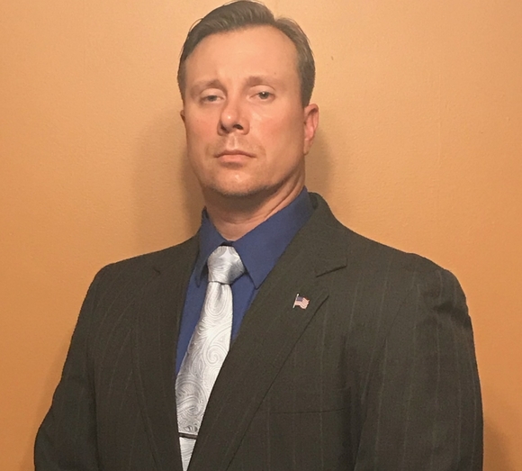 Meet your Posher, Steve - Picture 2 of 3